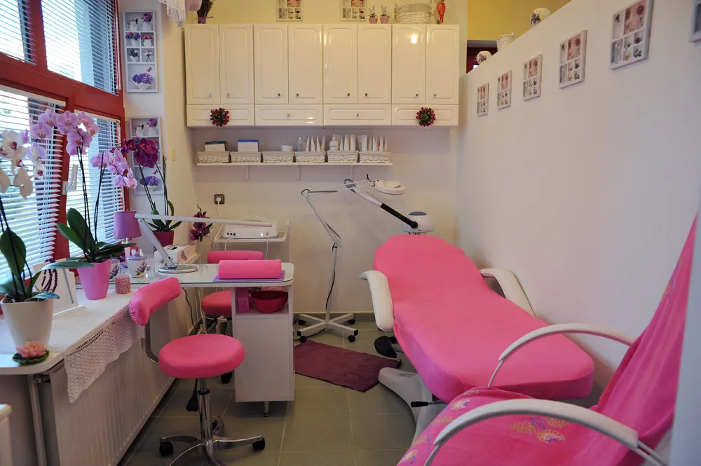 Wnętrze salonu Zakątek Kosmetyki i Wizażu U Beaty